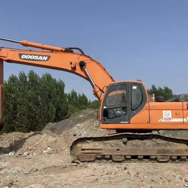Doosan DX420-9 Excavator