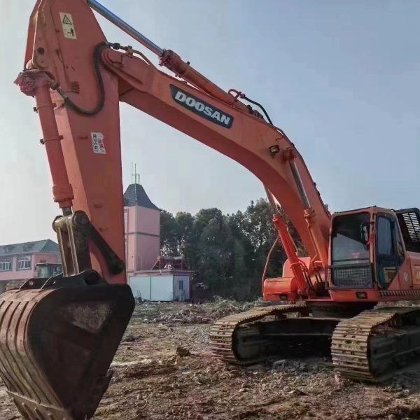 Doosan DX420-9 Excavator